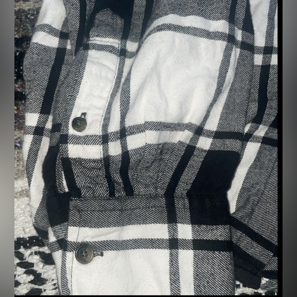 PreOwned Arizona Jean Co Flannel Size Large. - Picture 5 of 11